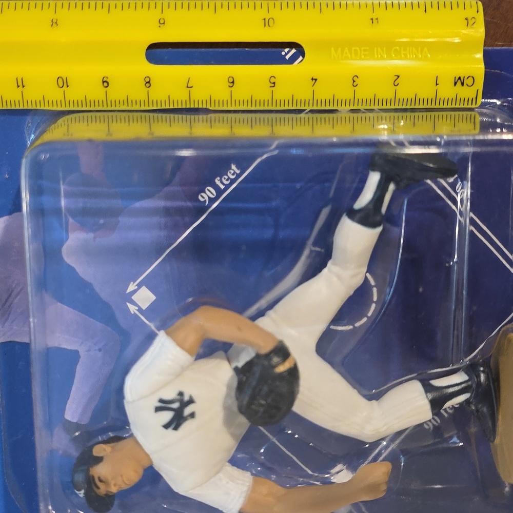 1998 Starting Lineup Extended Series Figure- Hideki Irabu - Picture 7 of 7